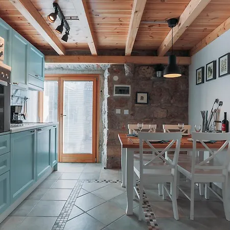 Charming Old Stone House Apartment Sali Exterior photo