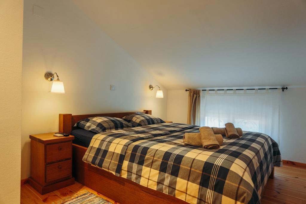 Charming Old Stone House Apartment Sali